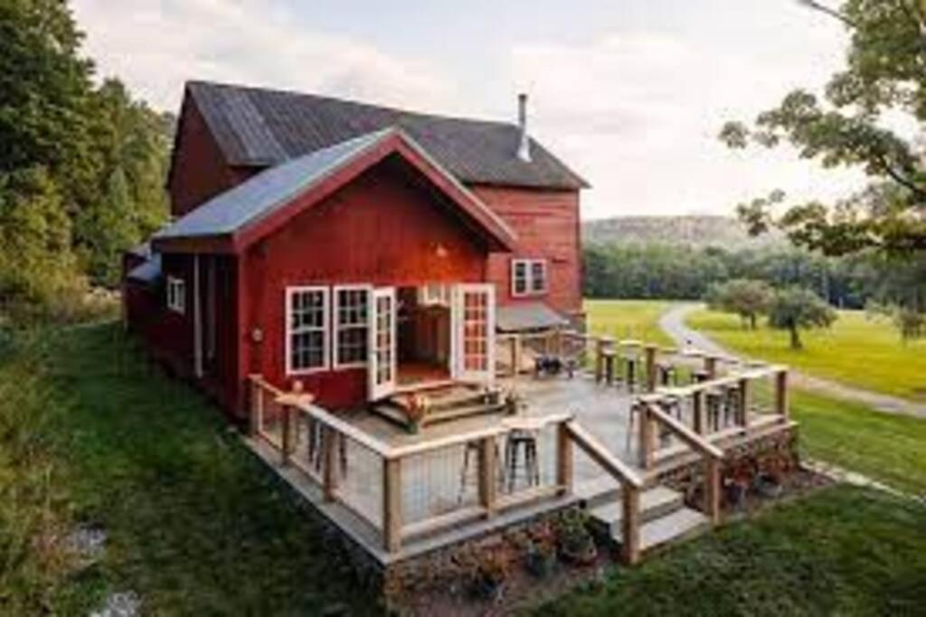 Charming 120-Year-Old Farmhouse By The Creek. Starlight Esterno foto